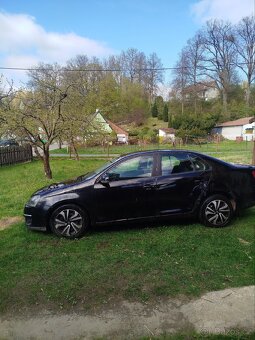 Volkswagen Jetta MK5 - 3