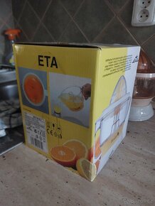Nový nepoužitý Eta elektrický odšťavňovač citrusových plodů - 3