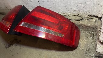 Audi A4 B8 - zadní světla - 3