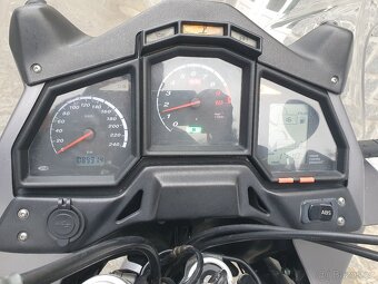 Aprilia ETV 1000 Caponord - 3