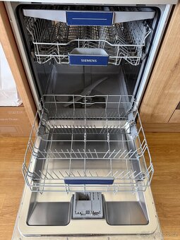 Volně stojící myčka Siemens iQ300 60cm nerez - 3