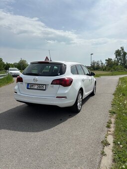Opel Astra j sports tourer 1.6 CDTI - 3
