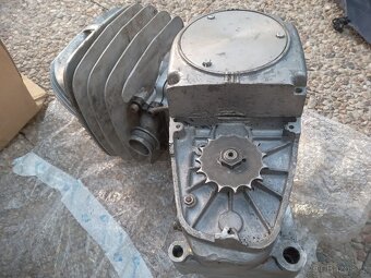 Motory cz 380/981 - 3