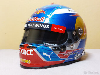 Max Verstappen 2016 Red Bull VC Španělska F1 helma 1:2 - 3
