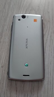 Sony Xperia ARC S LT18 - 3