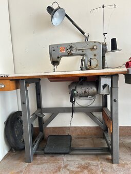 Průmyslový šicí stroj - 3