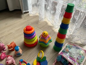 Mix hraček 28 kusů - 3