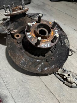 Subaru impreza 2001-2007 přední tehlice - 3