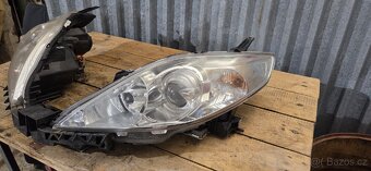Mazda 5, přední xenon světla - 3