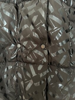 Dámská zimní černá bunda - 3