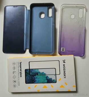 Prodám Samsung galaxy A40 - 3