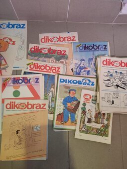 staré časopisy Dikobraz, československý voják - 3