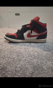 Air Jordan 1 Mid - 3