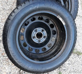 Prodám na Škoda Octavia 4 ks pneu s diskem 205/55 R16 - 3