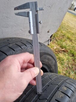 Prodám Letní pneu Hanakook 180/60 R 15 - 3