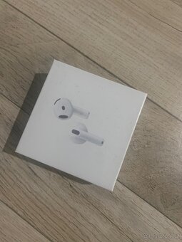 Apple AirPods 4 - 3