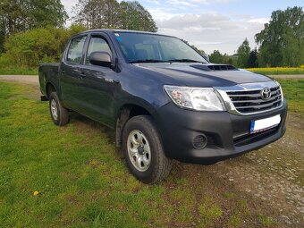 Toyota Hilux - 3