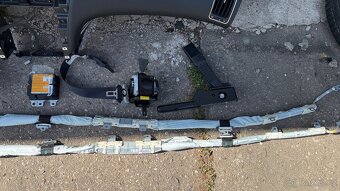 Prodám kompletní sadu airbagů na Infiniti Q50 - 3