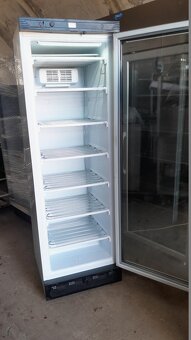 Prosklená mrazící skříň-mrazák Tefcold UFFS370G - 3