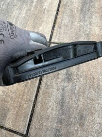 AUDI A4 A5 Q5 KRYT VENTILU 059103470R - 3