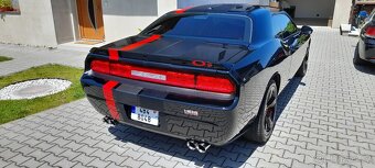 Dodge Challenger 5.7 V8 - 3