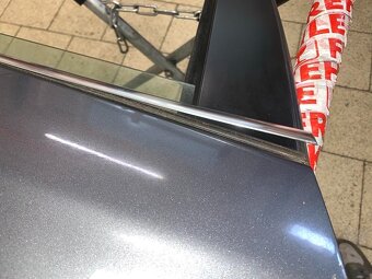 Pravé zadní dveře šedá LD7X VW Golf 5 kombi r.v. 2008 - 3