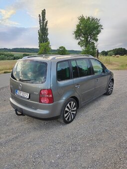 Volkswagen Touran 2.0TDI - bez nutných investic - 3