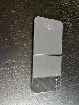 Samsung Galaxy Z Flip4 512gb – nový displej, plně funkční - 3