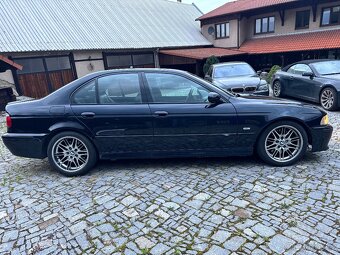 BMW M5 E39 carbonschwarz / nahradni dily - 3