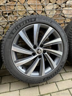 Škoda Octavia IV zimní sada kol Perseus pneu Michelin 225/45 - 3
