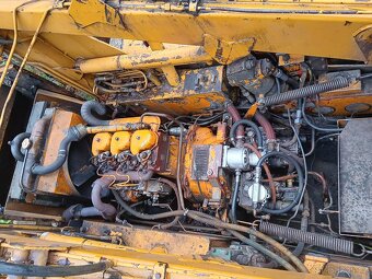 Smykový nakladač unc 060+podkop+vidle - 3