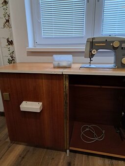 Šicí stroj šlapací - 3