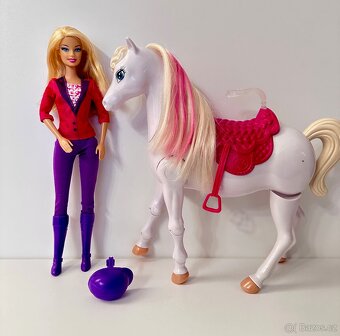 Barbie s chodícím koněm - 3