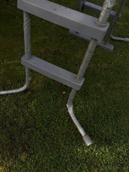 Bazénové schody vysoké na stěnu 127 cm - 3