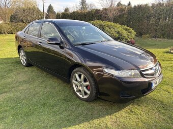 Honda Accord 2.0i - 3