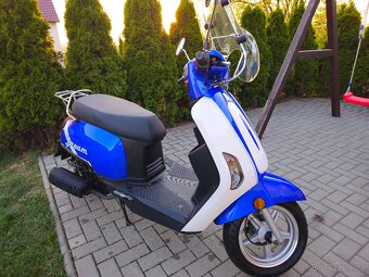 Prodám skútr ZNEN Dream 125 ccm – jako nový, pouze 997 km - 3