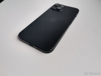 Apple iPhone 15 256GB - 3