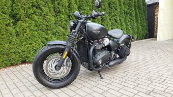 Triumph Bonneville Bobber Black 1200 - 3