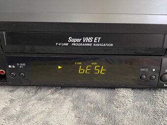 S-VHS-ET videorekordér JVC HR-S6953 s video stabilizátorem - 3