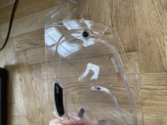 Plexi k motorkářské helmě Arai - 3
