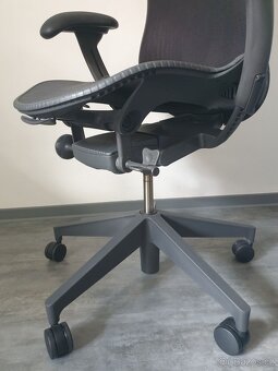 Kancelářské křeslo Herman Miller Mirra butterfly - 3