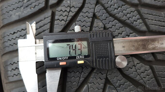 90% letní pneu Nexen 235/45/18 XL, sada - 3
