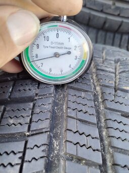 225/60/17 zimni pneu HANKOOK 225/60 R17 - 3