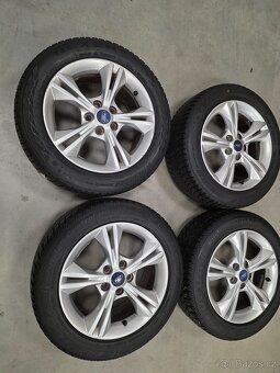 Zimni alu kola ford focus 205/55r16 - 3