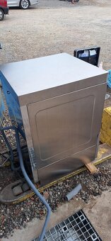 Podstolový mycí stroj HOBART ECOMAX - 3