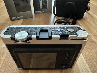 Fujifilm Instax Mini Evo - 3