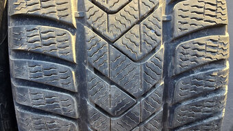 Zimní pneu 245/45/18 Pirelli - 3