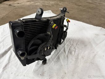 Chladič Ducati 1098 - 3