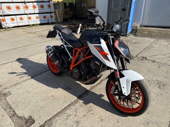 KTM Super Duke R 1290 - 3