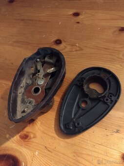 Bakelitový kryt spínačky Pérák - 3